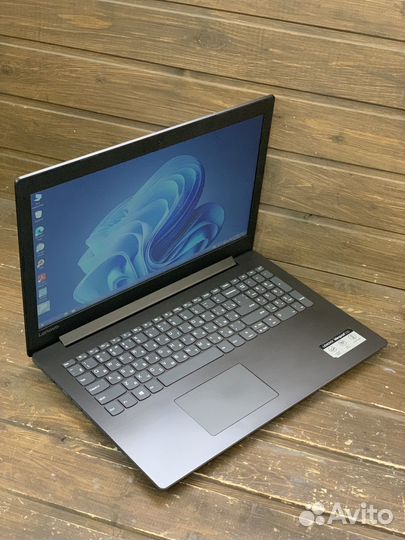 Lenovo Ryzen 5 / Vega 8 + Radeon 540 / ssd 256