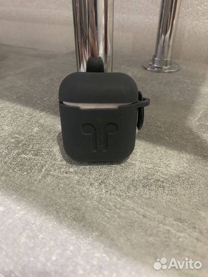 Airpods 1 поколения 2016