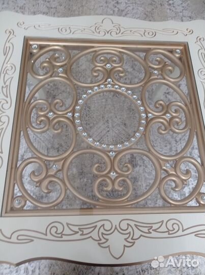 Журнальный столик новый