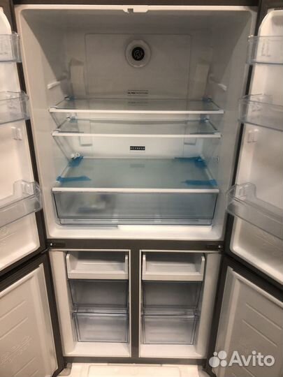 Холодильник новый