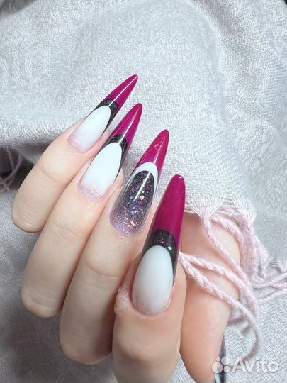 Модель Наращивание ногтей выкладной френч