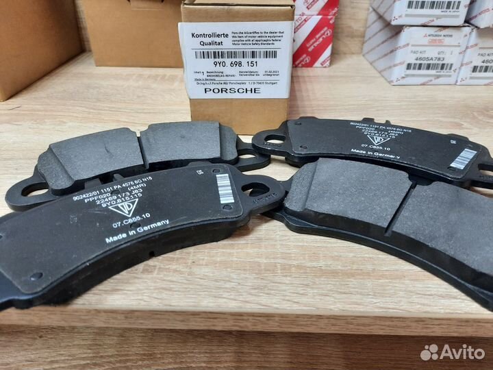 Тормозные колодки дисковые porsche