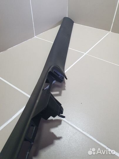 Накладка порога передняя правая Renault Megane 2