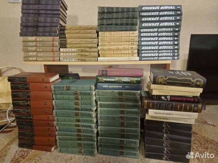 Собрания сочинений, а так же книги о жизни и т.д