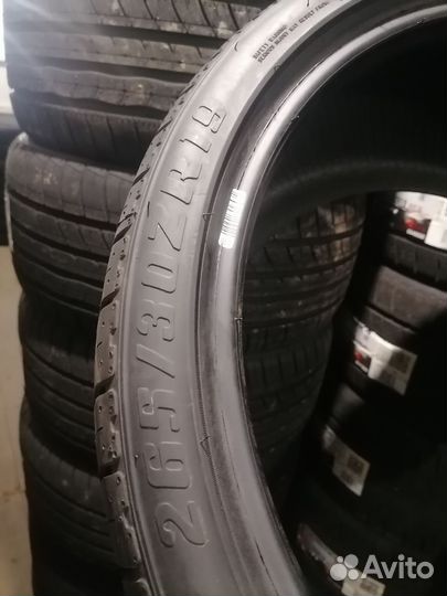 RoadX RXMotion U11 265/30 R19 93Y