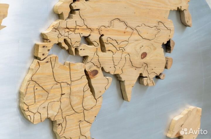 Карта World Map Aluminum and Wood