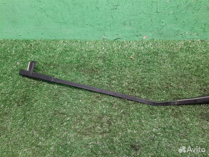 Поводок стеклоочистителя правый Mazda 3 (BK) 2005