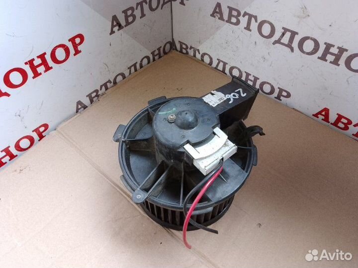 Моторчик печки Peugeot 206