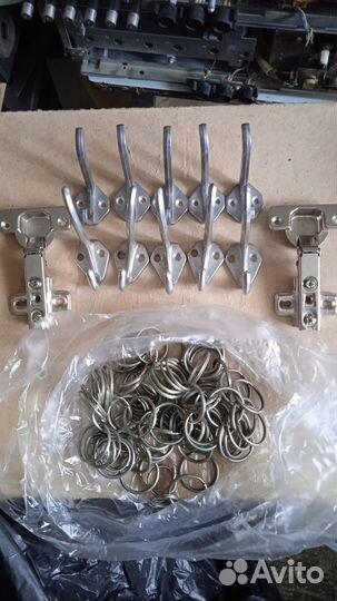 Петли мебельные, кольца для ключей, крючок вешалка