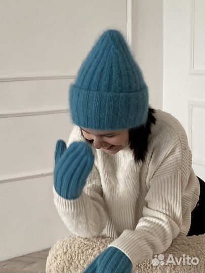 Шапка с варежками