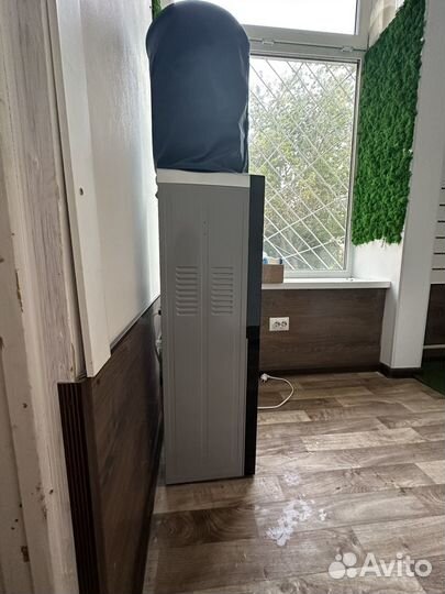 Кулер для воды