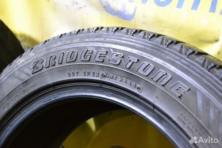 Bridgestone Blizzak DM-Z3 215/60 R17