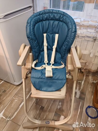 Детский стульчик для кормления chicco