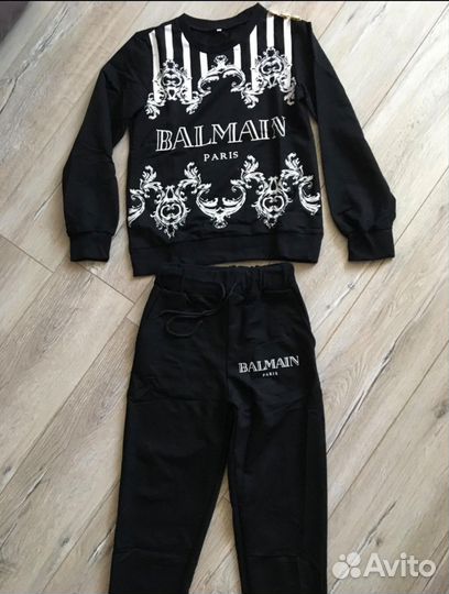 Спортивный костюм новый 44 и 46р