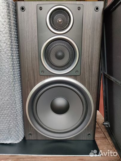 Sony SS-V810AV - трёхполосные акустические колонки