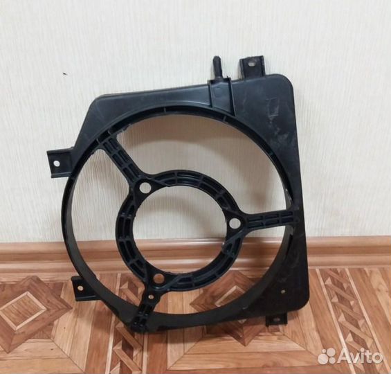 Диффузор охлаждения 2114,2113,2115,2108,2109 новый