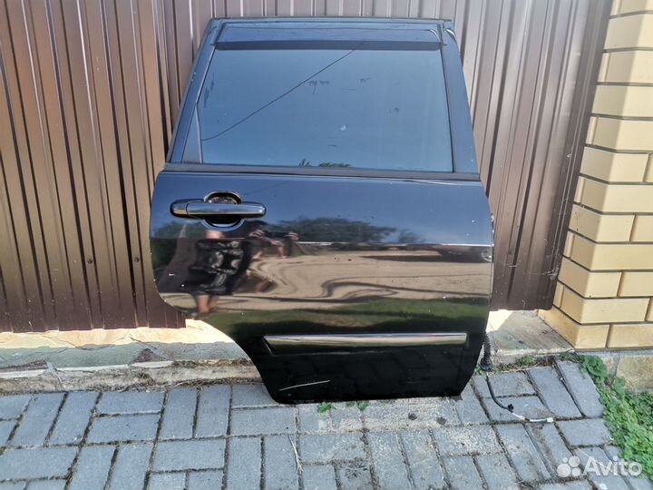 Дверь задняя правая хэчбек Suzuki Liana