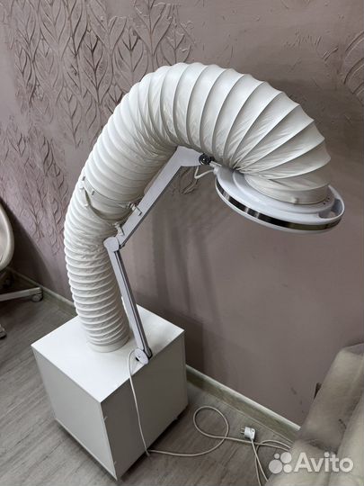 Вытяжка для маникюра и педикюра