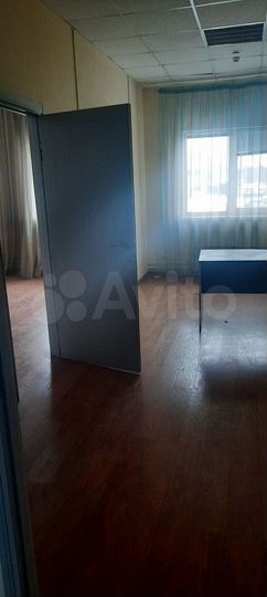 Офис, 285.67 м²