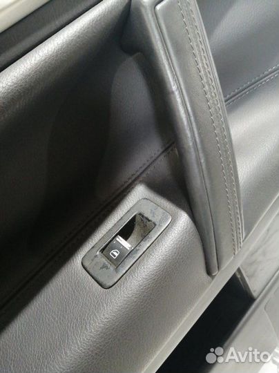 Обшивка двери задней левой Volkswagen Touareg 7LA