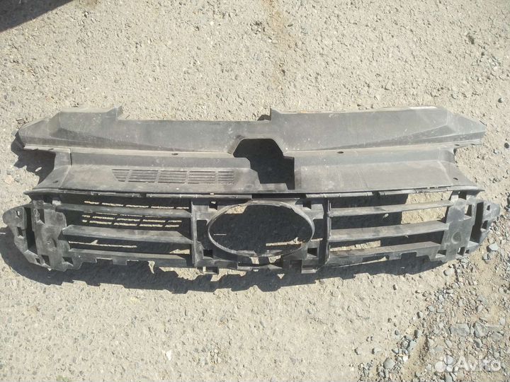 Накладка замка капота Hyundai Sonata 8