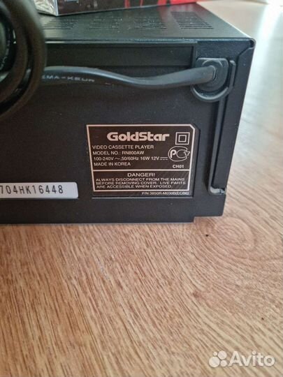 Видеомагнитофон goldstar