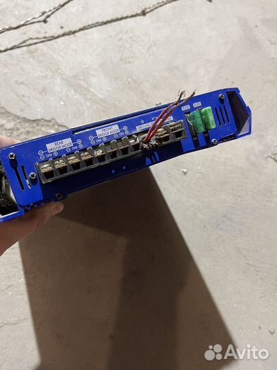 Усилитель 4х канальный Blaupunkt GTA 470