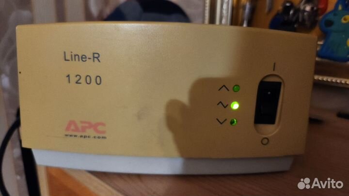 Стабилизатор напряжения аpc Line-R1200 VA