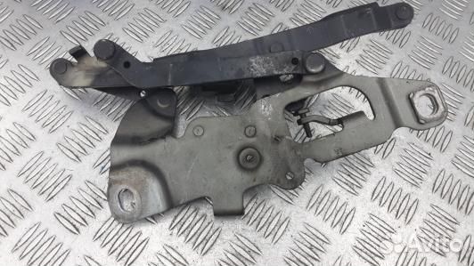 Петля капота BMW 5 F10/F11 (4BA01D502)