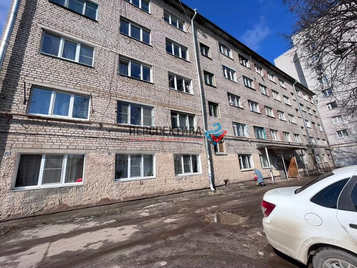 Комната 12,7 м² в 5-к., 2/5 эт.