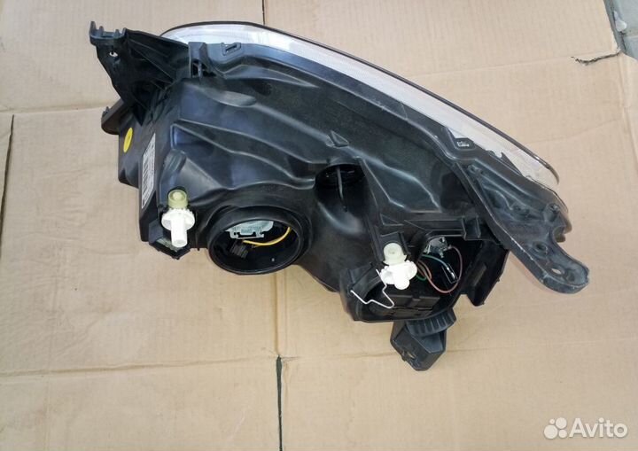 Фара Opel Tigra B правая оригинал