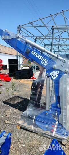 Погрузчик (кун) на мтз Маршал 1200