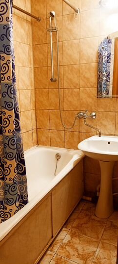 Комната 16 м² в 2-к., 1/5 эт.