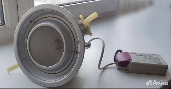 Поворотный встраиваемый светильник