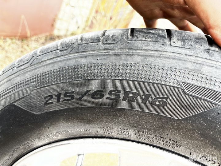 Hankook Winter RW06 215/65 R16