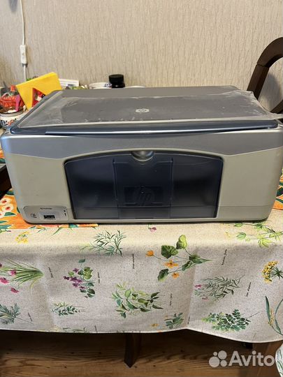 Цветной принтер Hewlett Packard 1315
