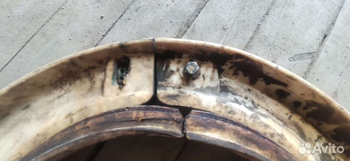 Колесная вставка бронированного колеса