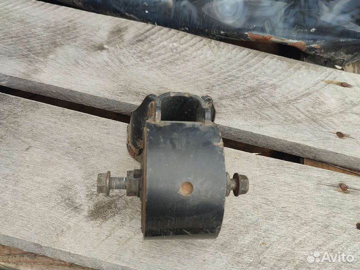 Suzuki baleno подушка двигателя