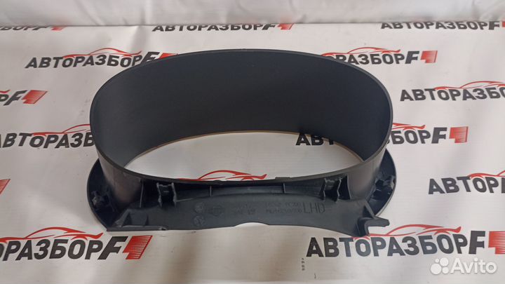 Nissan Micra K12E Накладка панели приборов