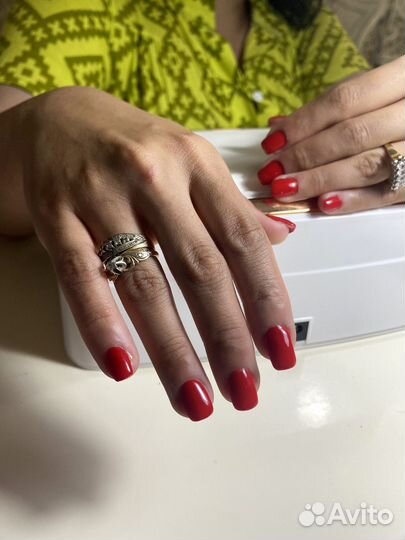 Маникюр педикюр