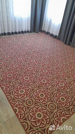 Палас новый