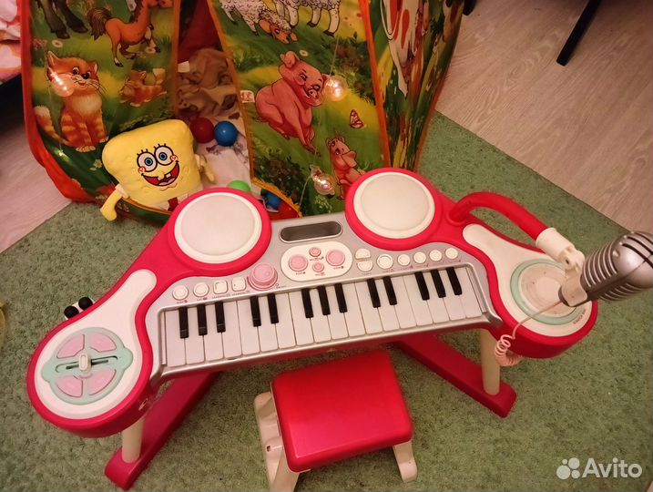 Детское пианино со стульчиком