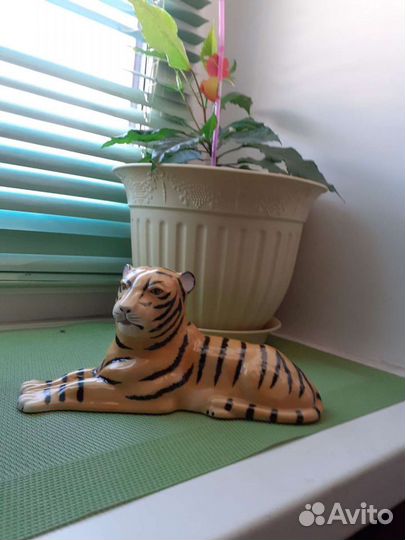 Фарфоровые статуэтки