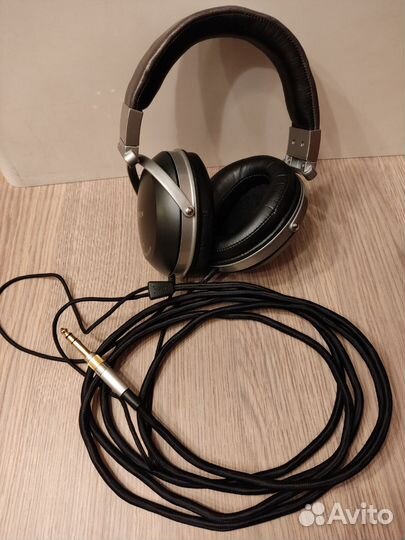 Наушники Denon AH-D2000