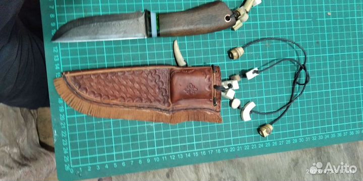 Подарочный шейный нож ручной работы 