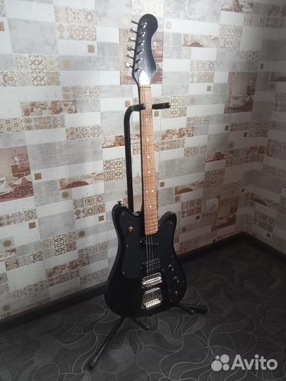 Электрогитара 