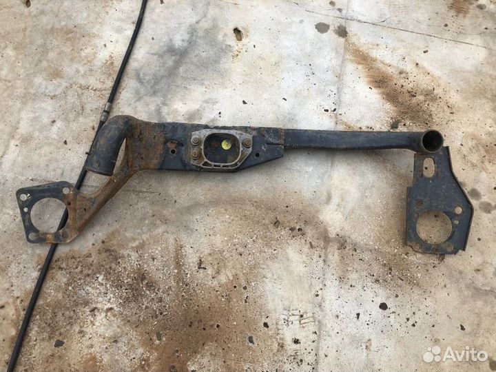 Балка передняя поперечная Audi A4 b7 B7