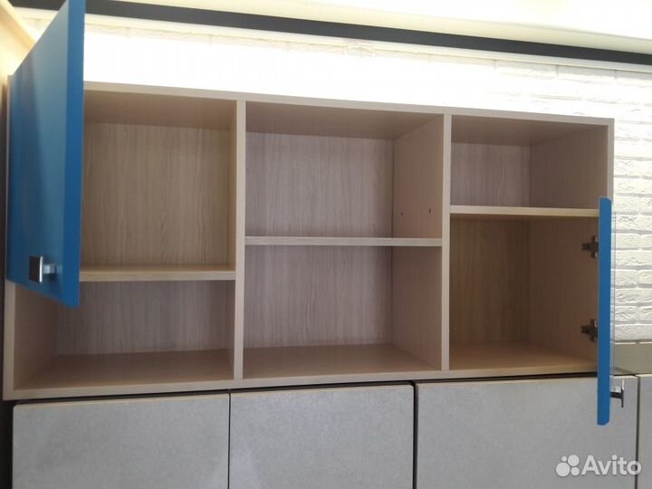 Полка настенная навесная новая