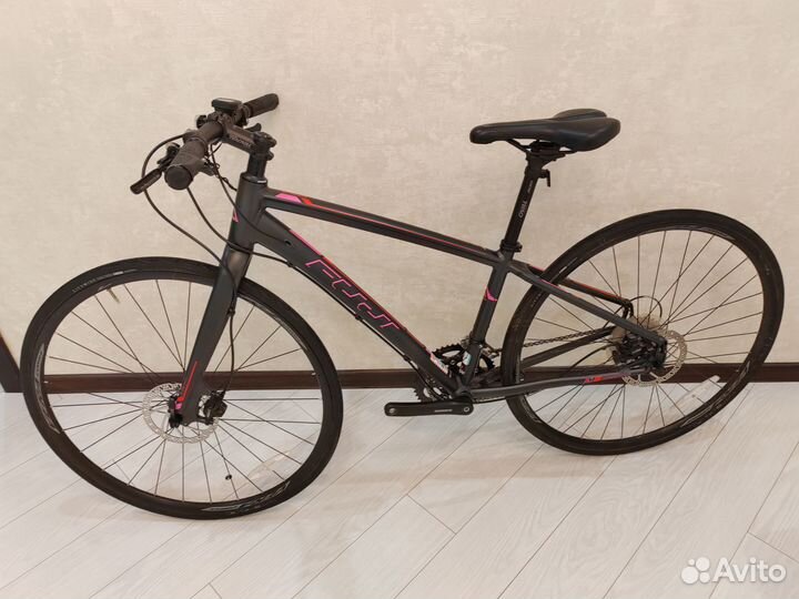 Велосипед шоссейный Fuji, 10,7кг, алюминиевая рама