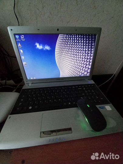 Ноутбук samsung